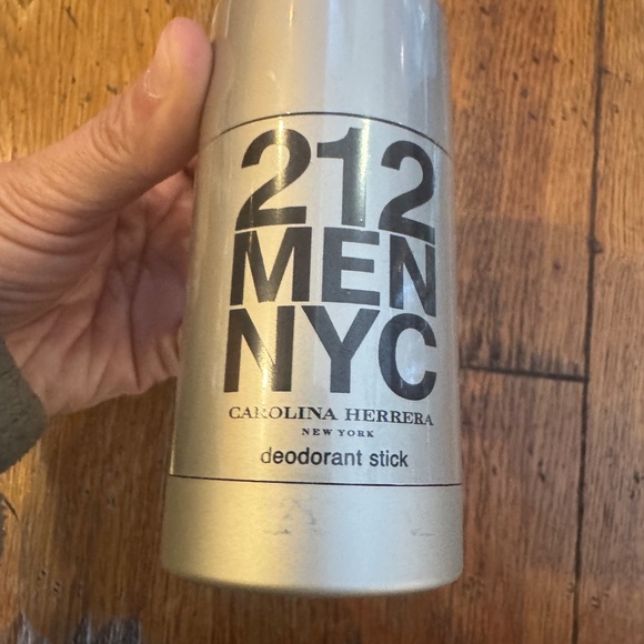 212 Carolina Herrera deodorant - Picture 2 of 3
